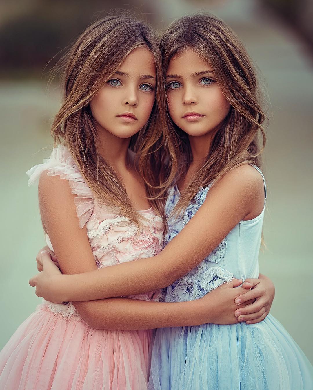 Die Schönsten Zwillinge Der Welt Modeln Bereits 