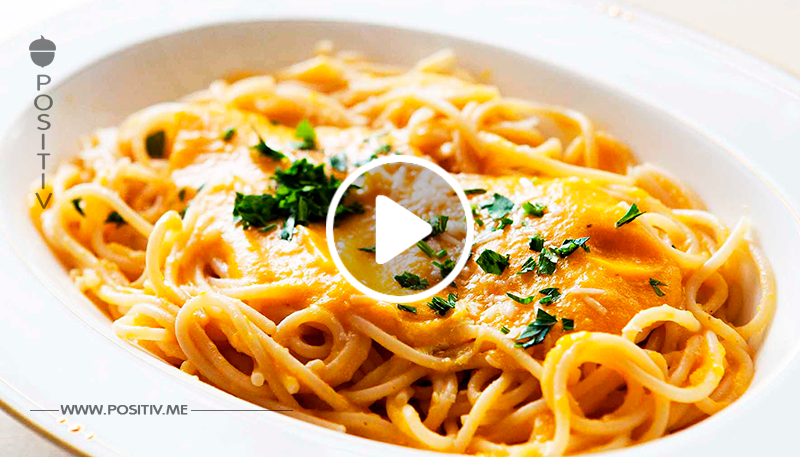 Verschwende nicht weiter Zeit und Energie, indem du Pasta im Topf kochst – es geht einfacher
