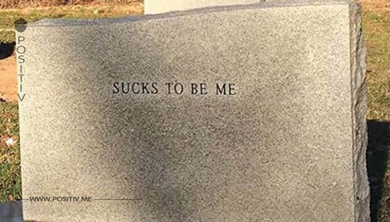 15 Grabsteine von Leuten, deren Sinn für Humor noch lebt.