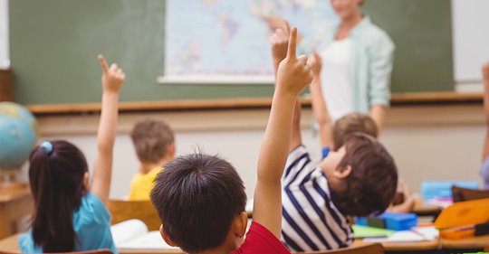 England: Lehrerin droht Grundschulkindern ohne Hausaufgaben mit Gaskammer – Hälfte der Schüler ist jüdisch