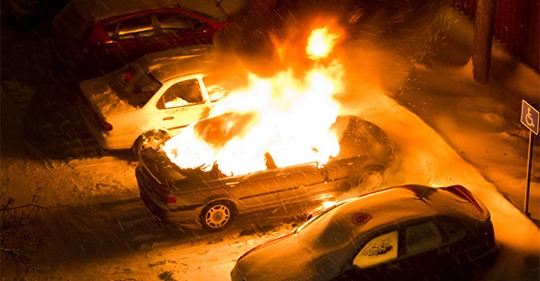 Spirale der Gewalt: Blutiger Racheakt auf offener Straße in Schweden