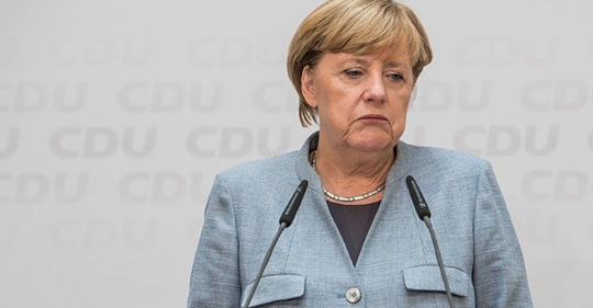 Kanzlerin Merkel verkündet die verordnete Meinungsfreiheit
