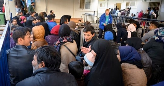 Griechenland will nur noch befristet Asyl gewähren