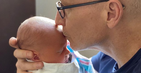 Mit Leihmutter: Journalist Anderson Cooper ist Papa geworden