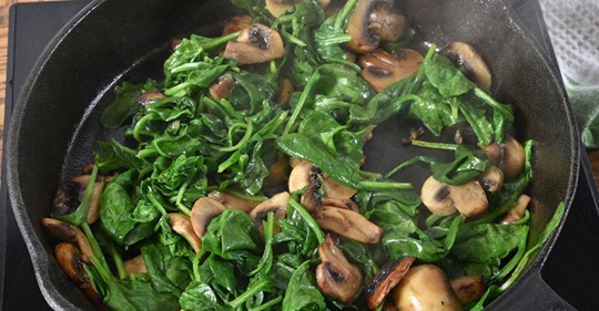 Spinat, Pilze oder Fisch aufwärmen: Das musst du beachten!