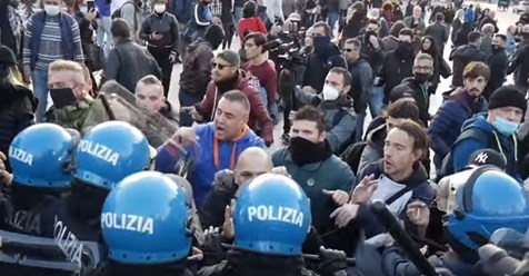 Anti Corona Demo in Rom: Sie haben uns alles genommen, das ist Krieg!