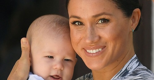 Mit XXL-Babybauch: Herzogin Meghan mit Sohn Archie gesichtet
