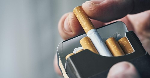 Verstoß gegen Ausgangssperre: Mann muss 500 Euro fürs Zigarettenholen zahlen