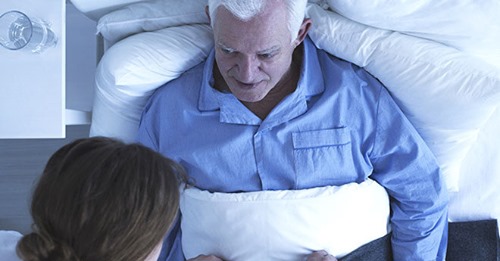 Pflege zu Hause: Was tun bei einem plötzlichen Pflegefall?