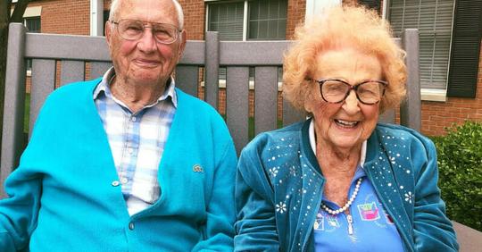 100- und 102-jähriges Ehepaar verliebt sich im Pflegeheim und schließt den Bund fürs Leben