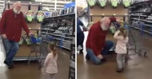 Ein bärtiger Mann wird in einem Supermarkt von einem zweijährigen Mädchen für den Weihnachtsmann gehalten