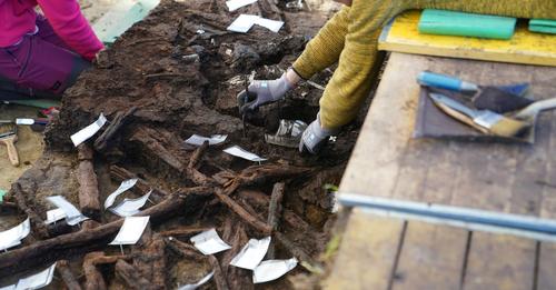 Knochen des ältesten Norddeutschen im Moor entdeckt – Skelettreste sind mehr als 10.000 Jahre alt